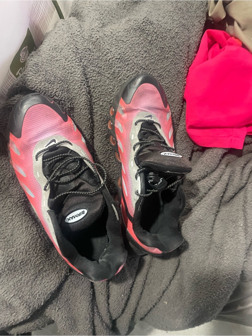 Nike Air Max Dn8 GS Sunset Hyper Pink Black Grey Sneakers Sz 6.5Y / Women’s 8
